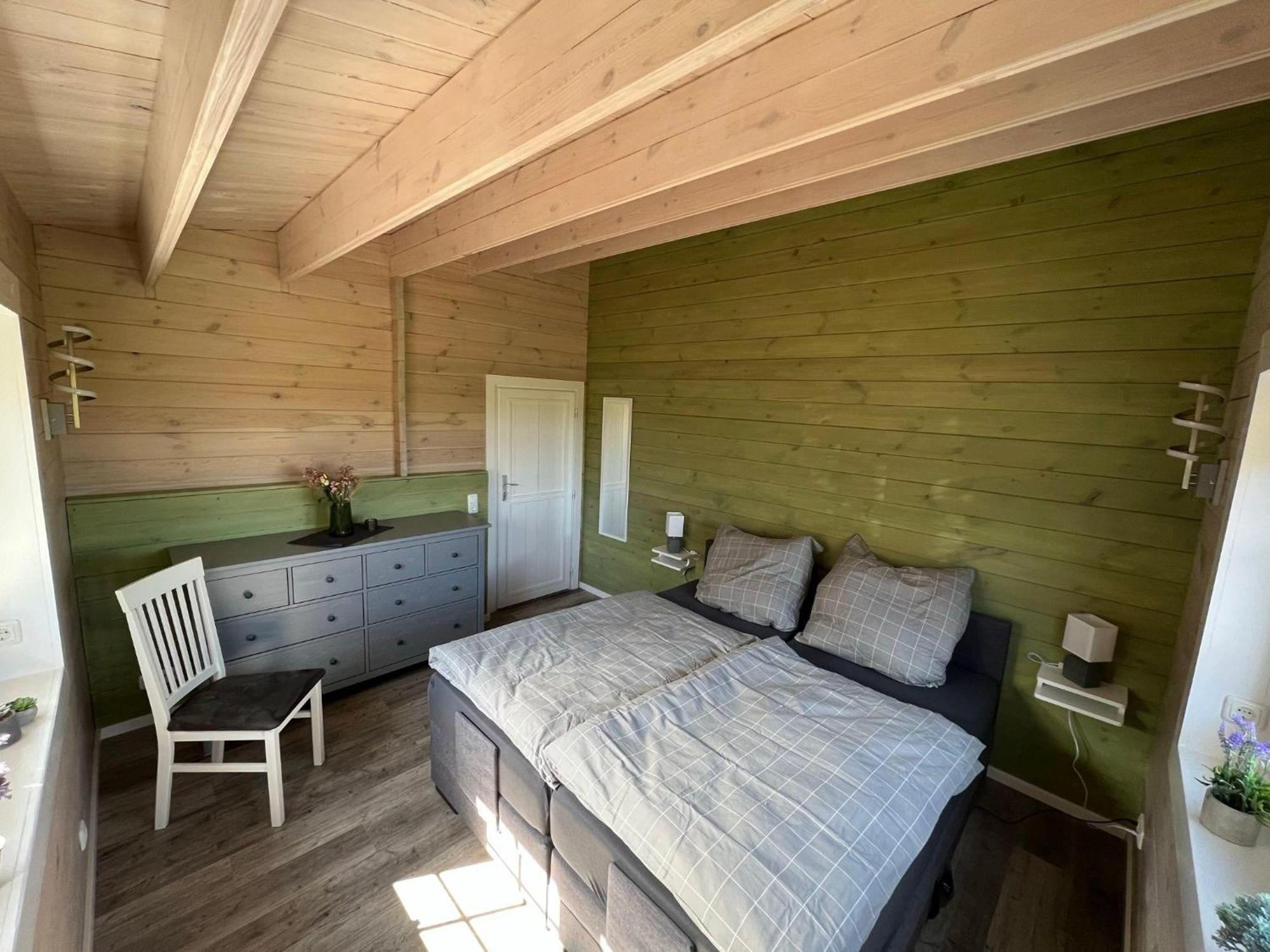 Idyllisches-Blockbohlenhaus-Mit-Eigenem-Garten-Und-Sauna-Zum-Wohlfuehlen Martensrade Eksteriør bilde